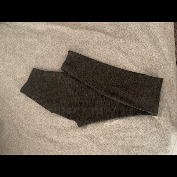 Lululemon align high rise pant 28” - Picture 4 of 4